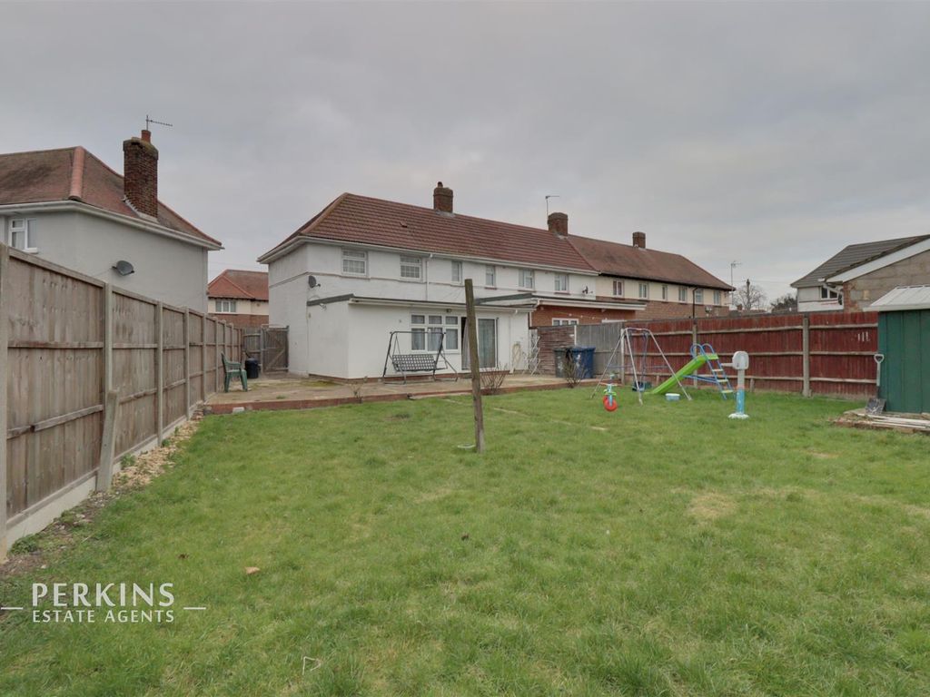 3 bed end terrace house for sale in Stratton Gardens, Southall UB1, £600,000