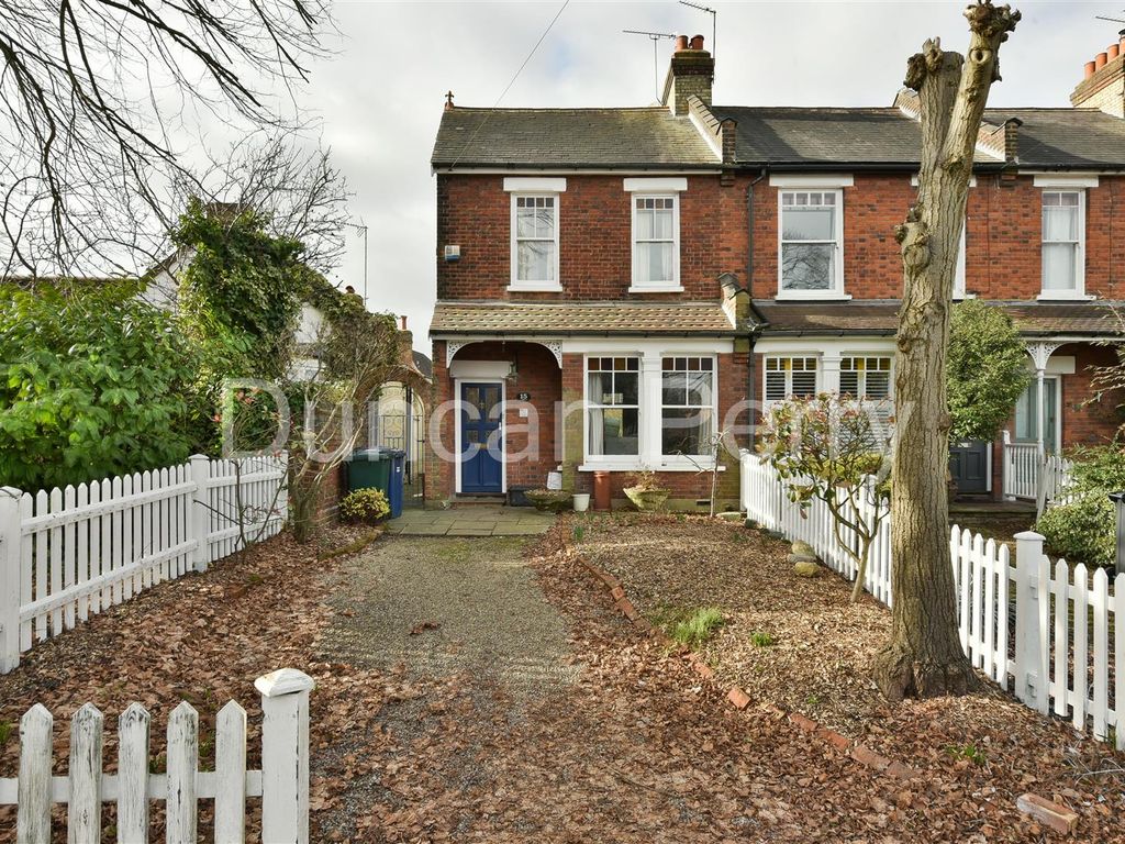 3 bed terraced house for sale in Hadley Highstone, Barnet EN5, £825,000