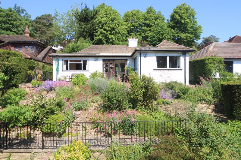 2 bed detached house for sale in Monahan Avenue, Purley CR8, £600,000