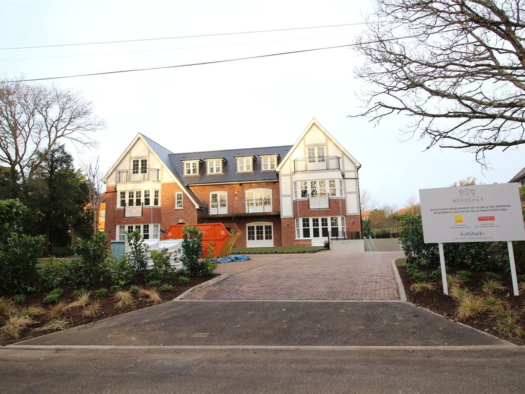 New home, 2 bed flat for sale in Bordeaux, Chewton Farm Road, Walkford, Dorset BH23, £475,000