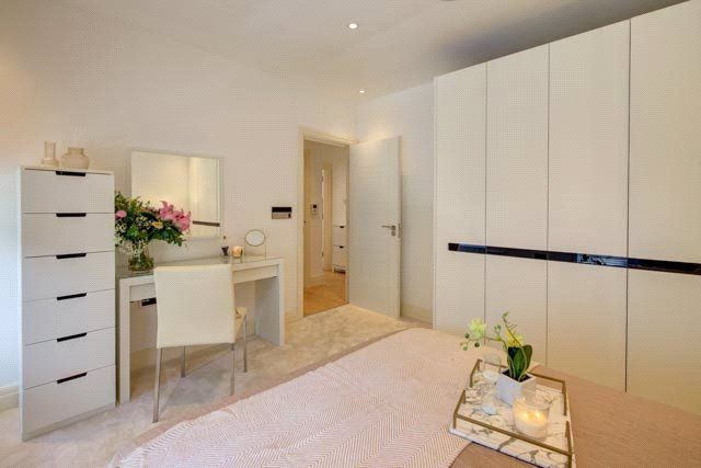 2 bed flat for sale in Cleveland Street, London W1T, £1,000,000