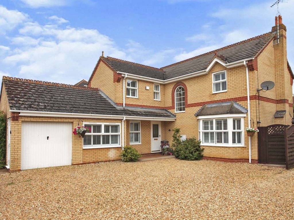 4 bed detached house for sale in Belvoir Close, Market Deeping, Peterborough PE6, £450,000