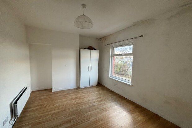2 bed property to rent in Esk Street, Middlesbrough TS3, £650 pcm