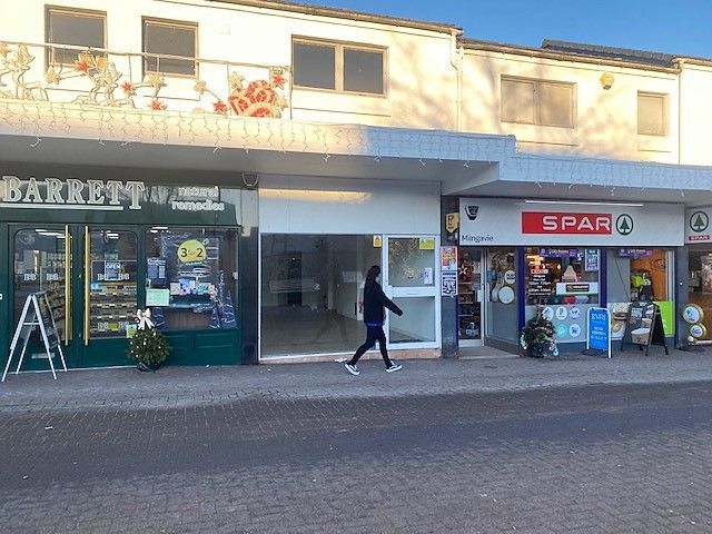 Retail premises to let in 12, Douglas Street, Milngavie G62, £21,000 pa