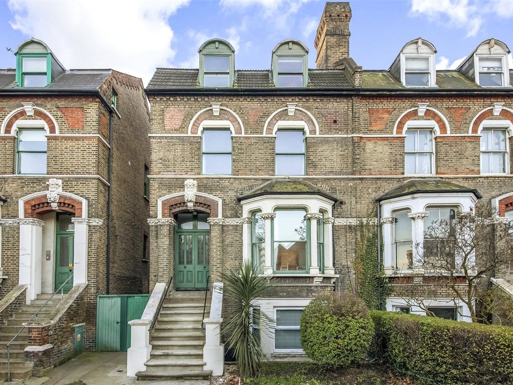 2 bed flat for sale in Queens Road, New Cross SE14, £425,000