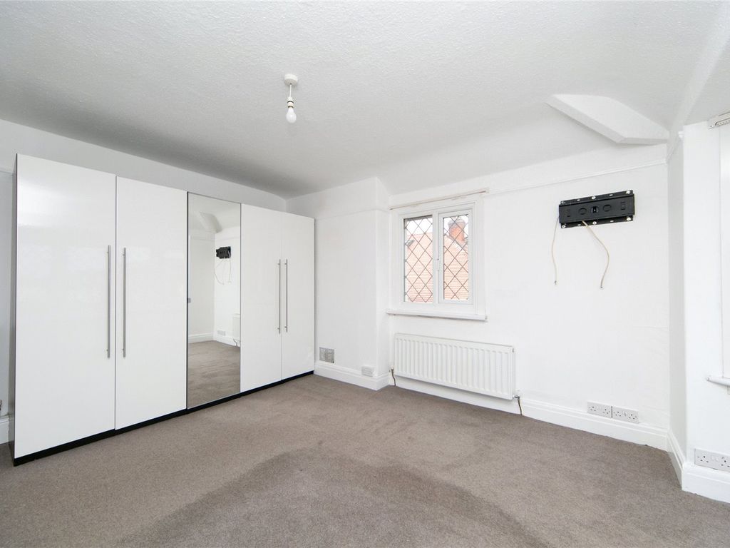 3 bed flat for sale in Glan Y Mor Road, Penrhyn Bay, Llandudno, Conwy LL30, £164,950