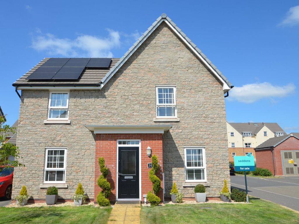 4 bed detached house for sale in Greystone Walk, Cullompton, Devon EX15, £400,000