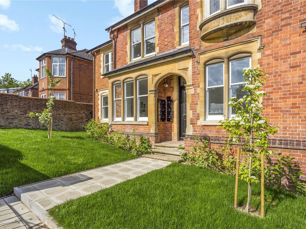 New home, 1 bed maisonette for sale in Brunswick Hill House, 39 Brunswick Hill, Reading RG1, £297,000