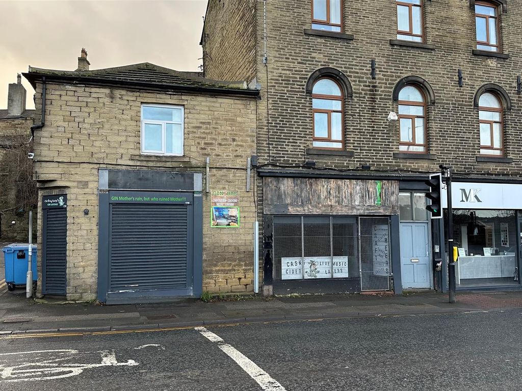 Property to rent in Commercial Street, Shipley BD18, £600 pcm