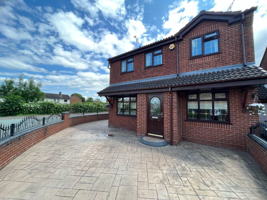 4 bed detached house for sale in Moors Drive, Coven, Wolverhampton WV9, £395,000