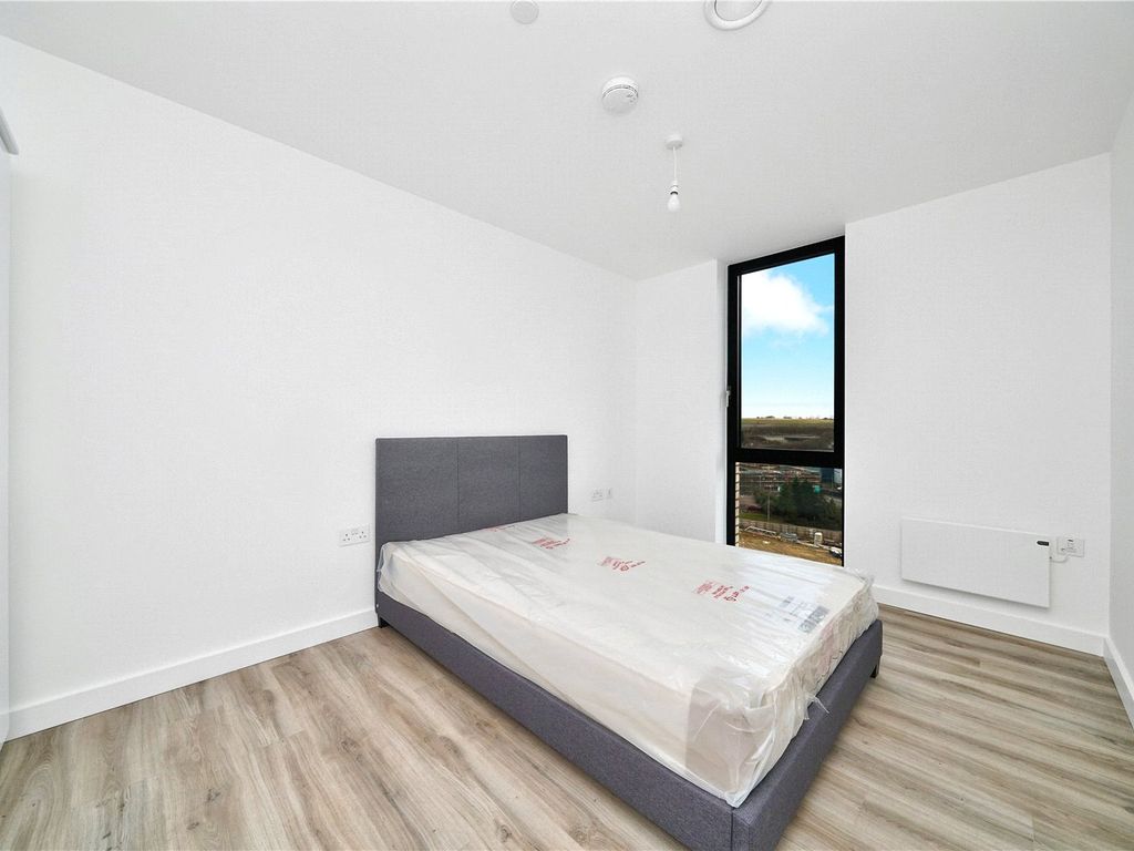 1 bed flat to rent in Viva Court, Kimpton Road, Luton LU2, £1,295 pcm