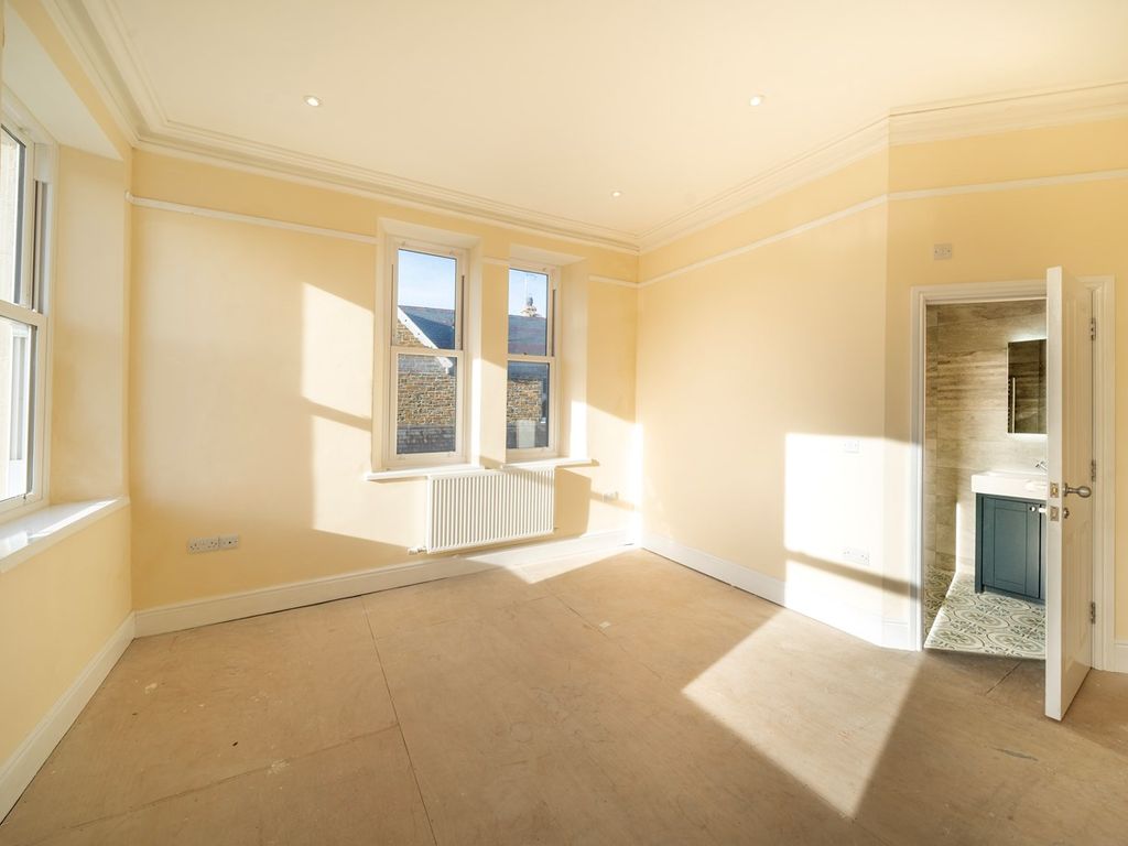 5 bed detached house for sale in Llanbadarn Road, Llanbadarn Fawr, Aberystwyth SY23, £875,000
