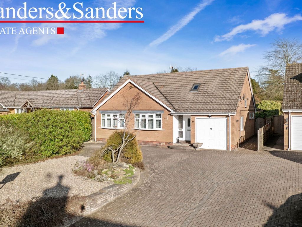 4 bed bungalow for sale in Oak Tree Lane, Cookhill, Alcester B49, £575,000