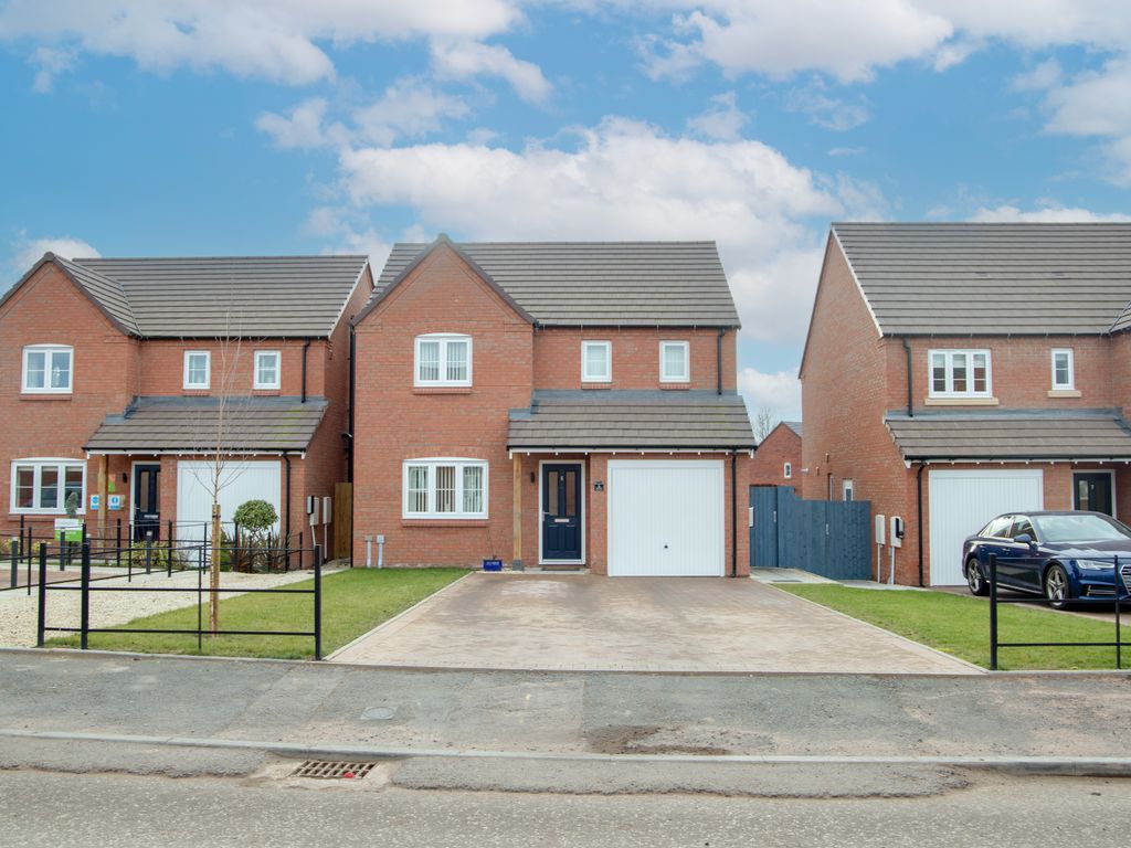 3 bed detached house for sale in Crugetone Way, Crudgington, Telford TF6, £305,000