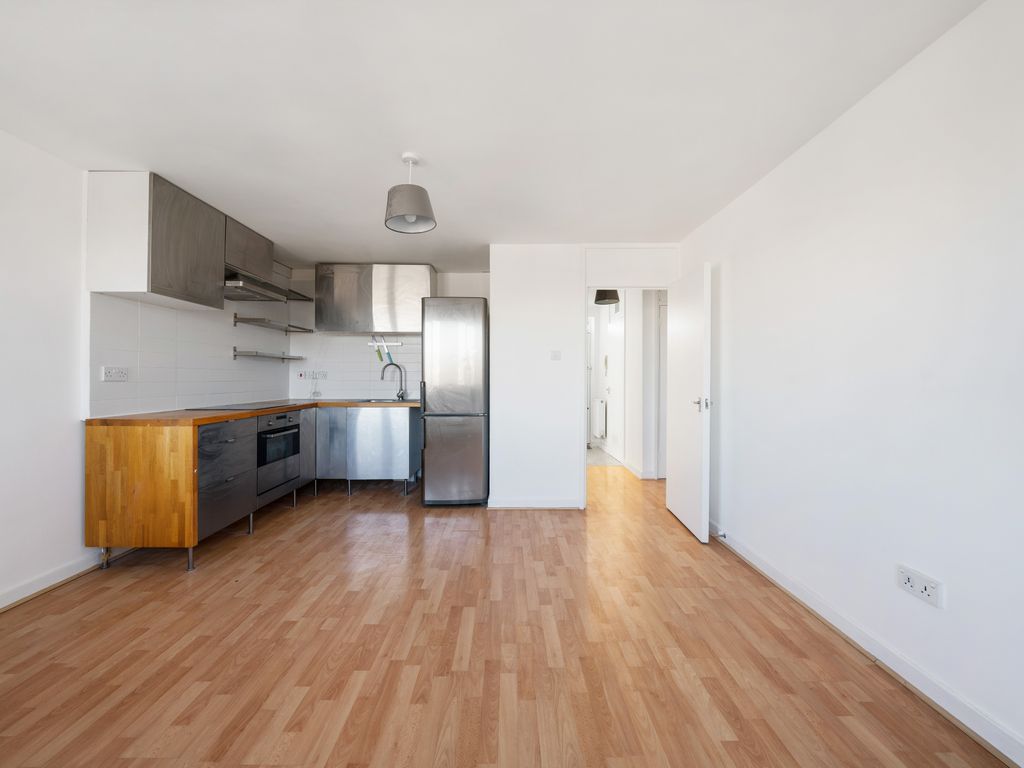 2 bed flat for sale in Pollard Close, London N7, £385,000