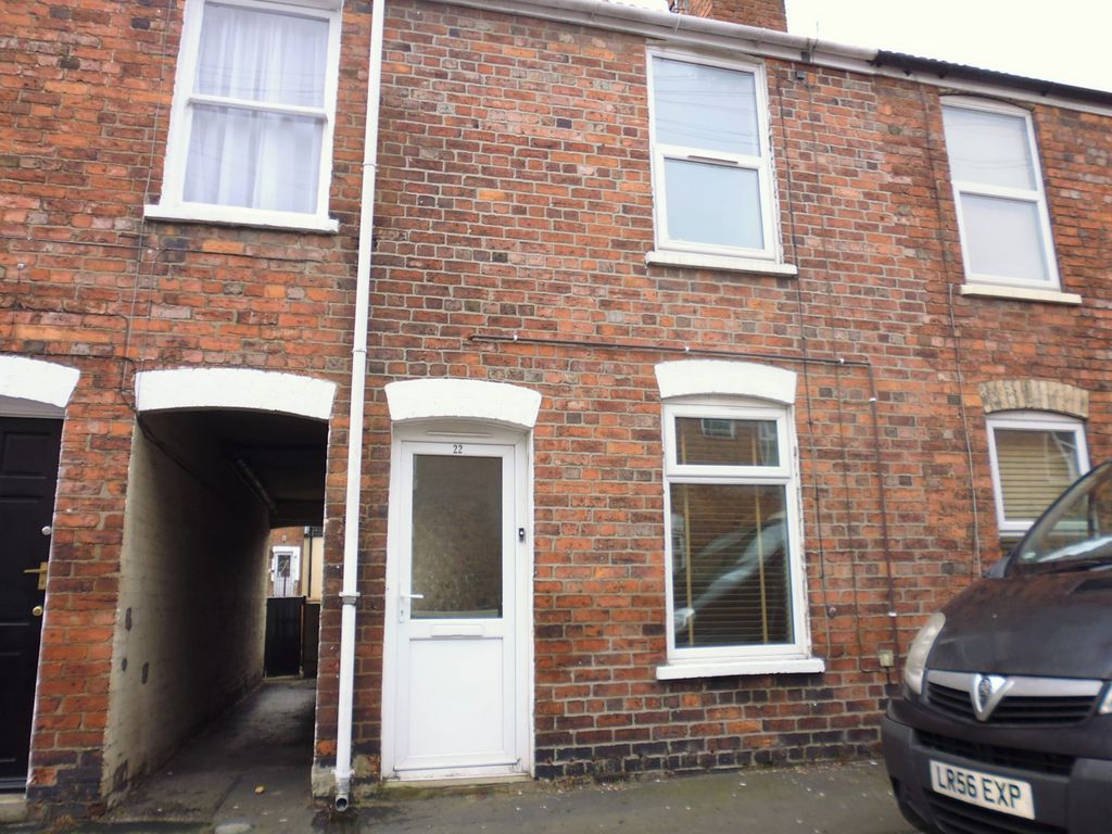 2 bed flat to rent in St. Faiths Street, Lincoln LN1, £628 pcm