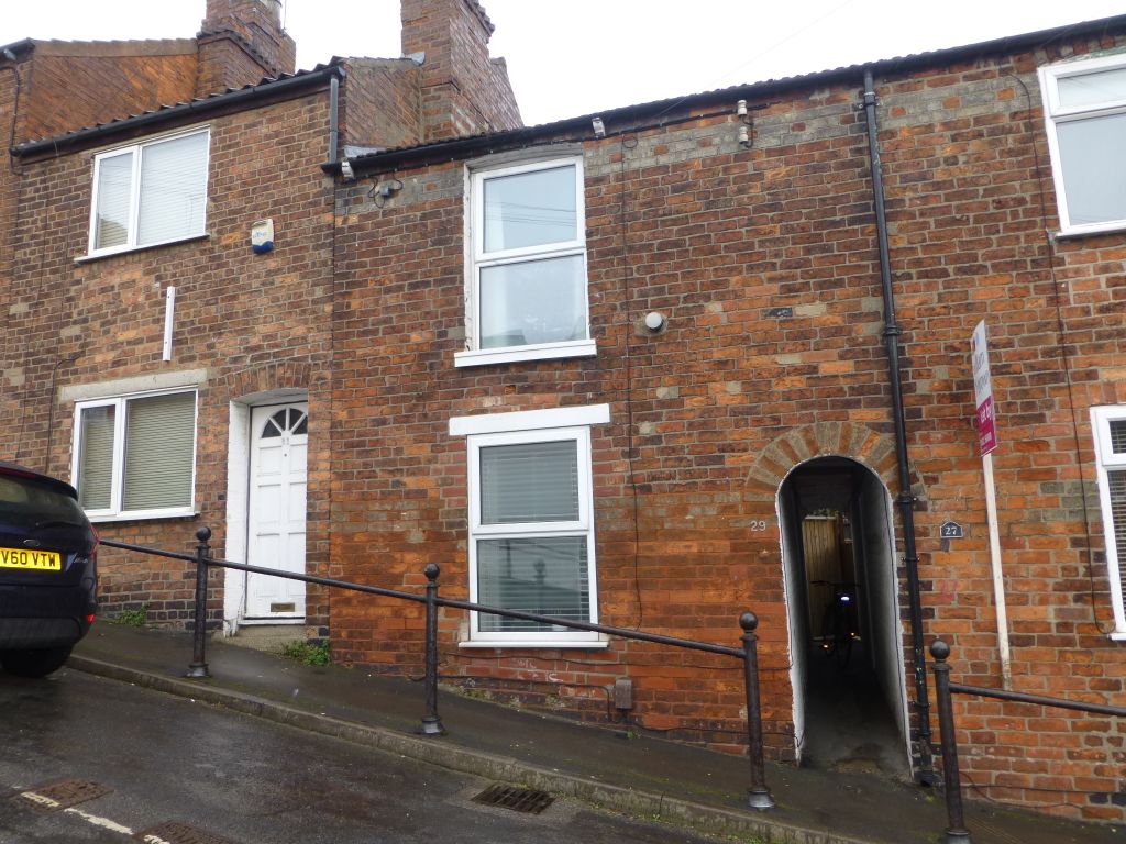 2 bed flat to rent in Victoria Street, Lincoln LN1, £628 pcm