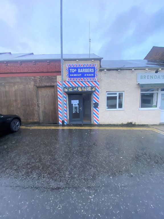 Retail premises to let in Front Street, Stanley DH9, £5,720 pa