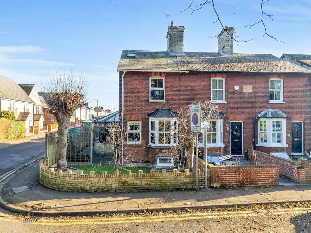 3 bed cottage for sale in Morton Street, Royston SG8, £395,000