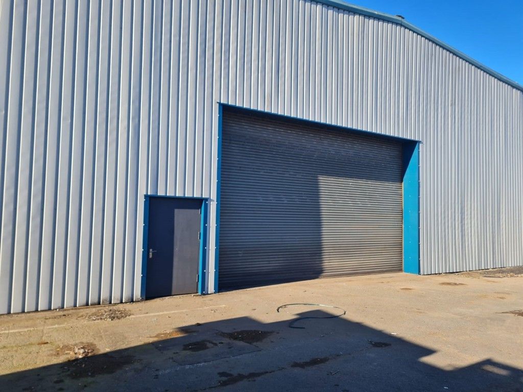 Industrial to let in Unit 9, Muir Place, Livingston EH54, £45,000 pa