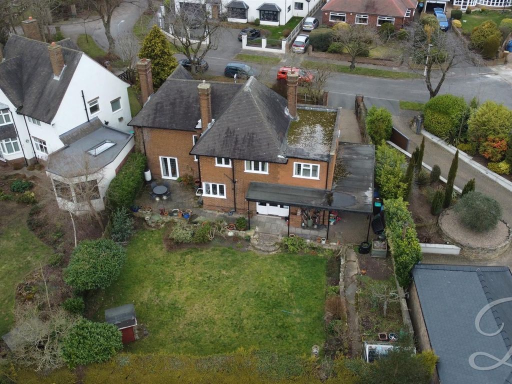 5 bed detached house for sale in Forest Hill, Mansfield NG18, £525,000