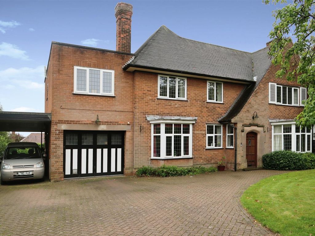 5 bed detached house for sale in Forest Hill, Mansfield NG18, £525,000