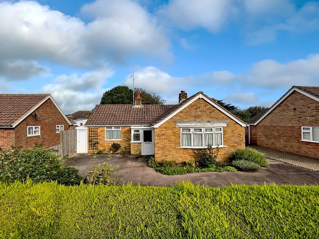 2 bed bungalow for sale in Vermont Way, East Preston, West Sussex BN16, £400,000