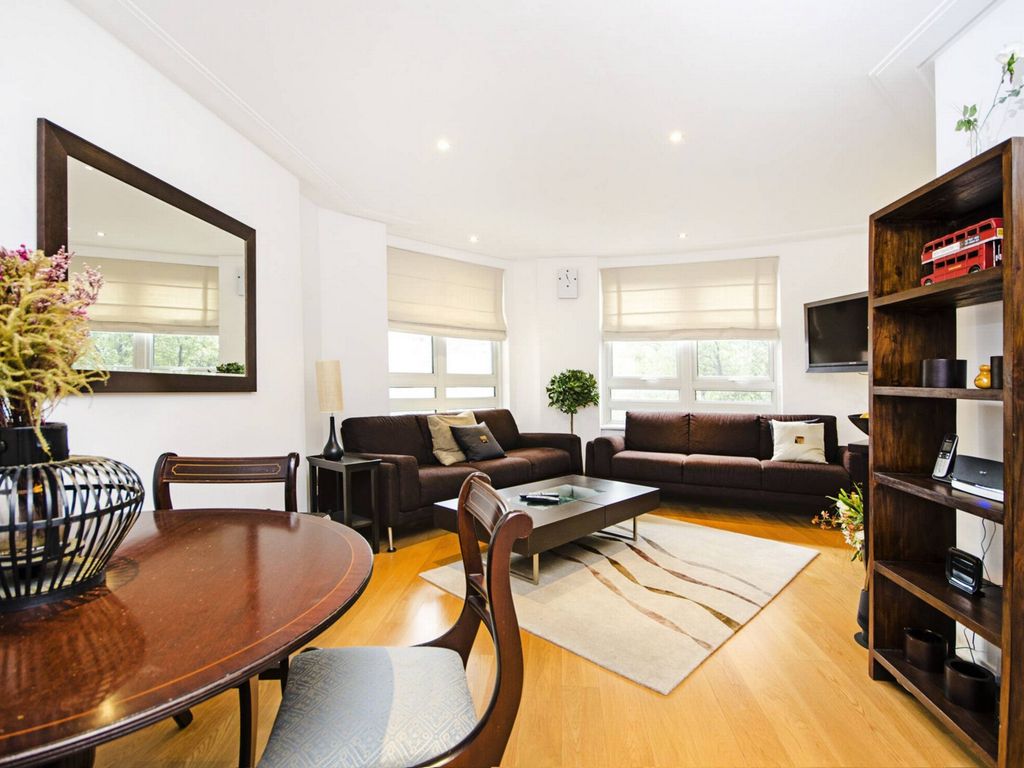 1 bed flat for sale in Templar Court, St John's Wood Road, St John's Wood NW8, £699,950