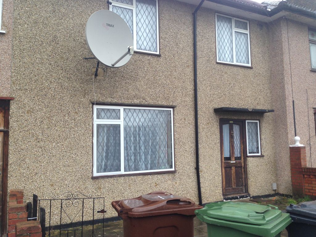 3 bed terraced house for sale in Lindsey Road, Dagenham RM8, £460,000