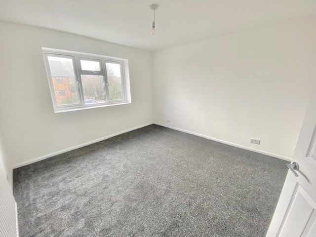2 bed flat to rent in Water End Road, Potten End, Berkhamsted HP4, £1,150 pcm
