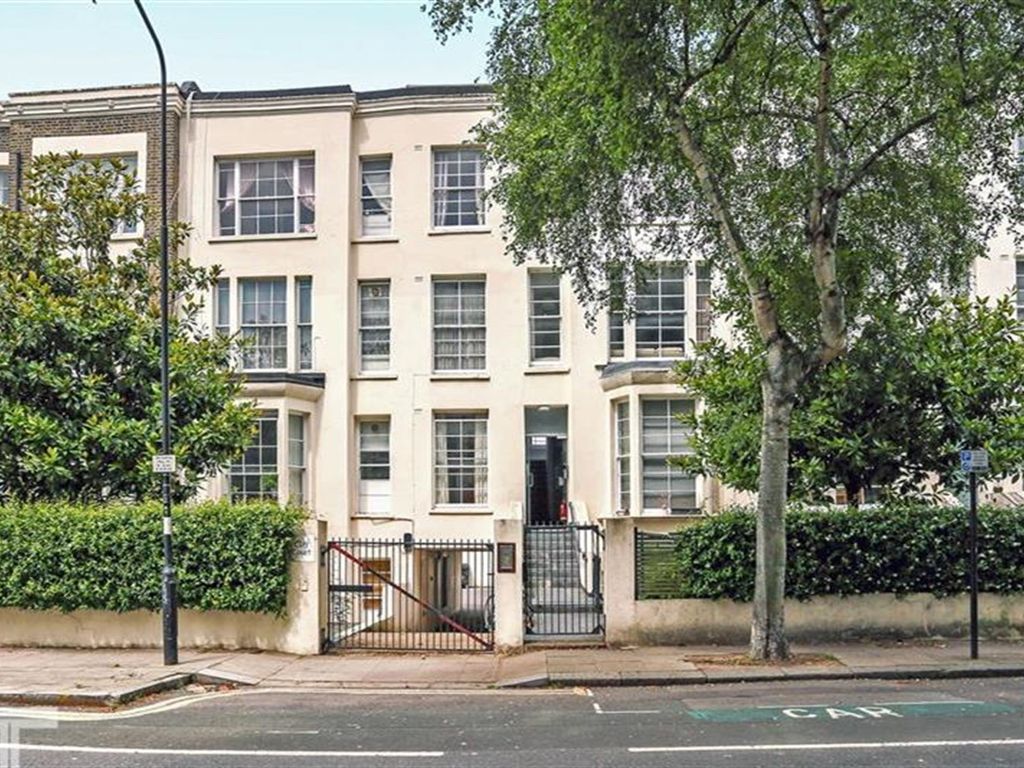 1 bed flat for sale in Cliff Road, Camden NW1, £390,000