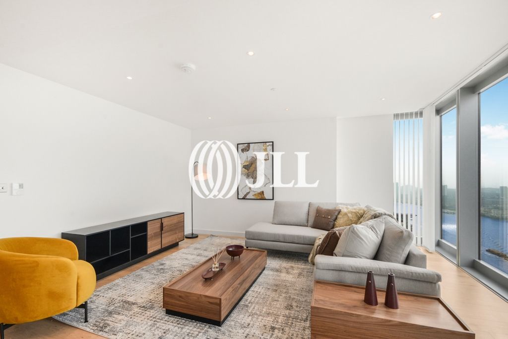 2 bed flat for sale in Marsh Wall, London E14, £1,075,000