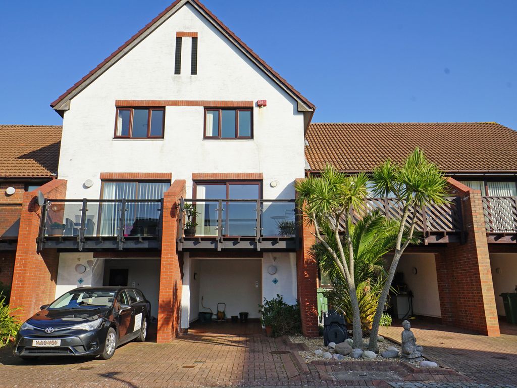 3 bed town house for sale in Cadgwith Place, Port Solent, Portsmouth PO6, £375,000