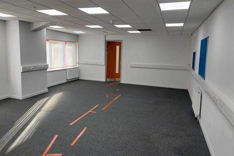 Office to let in Park Terrace, Pentrebach, Merthyr Tydfil CF48, Non quoting