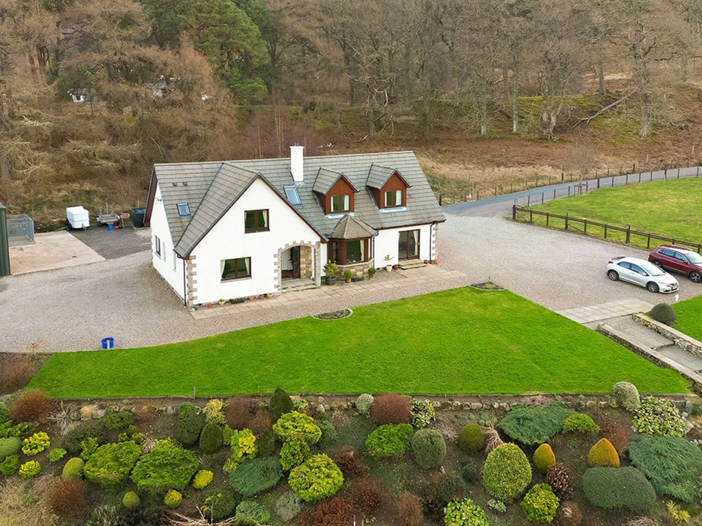 5 bed detached house for sale in Aberchalder, Invergarry PH35, £550,000