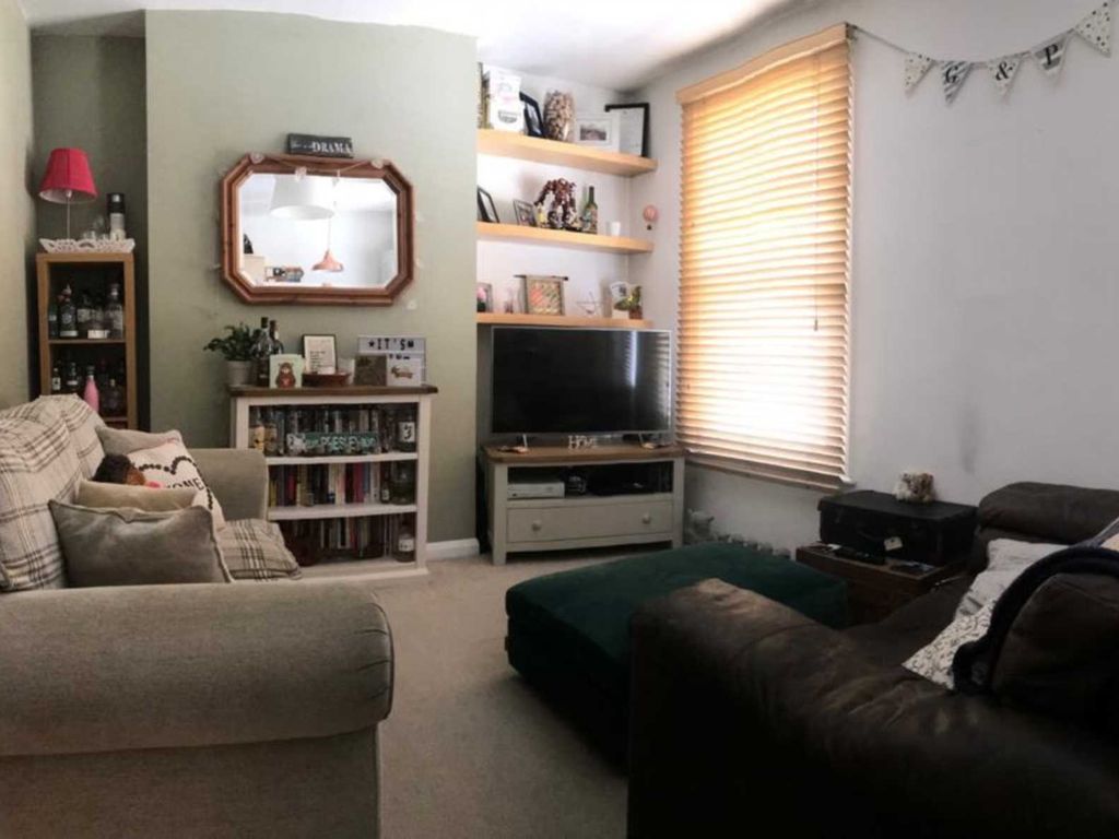 1 bed flat to rent in Chiswick, London W4, £1,500 pcm