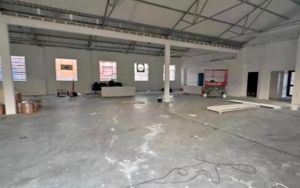 Warehouse to let in Trafford Road, Reading RG1, £78,000 pa