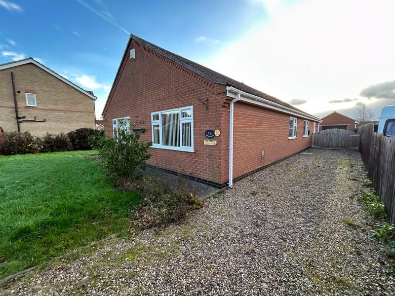 4 bed detached bungalow for sale in Hawksmede Way, Louth LN11, £349,995