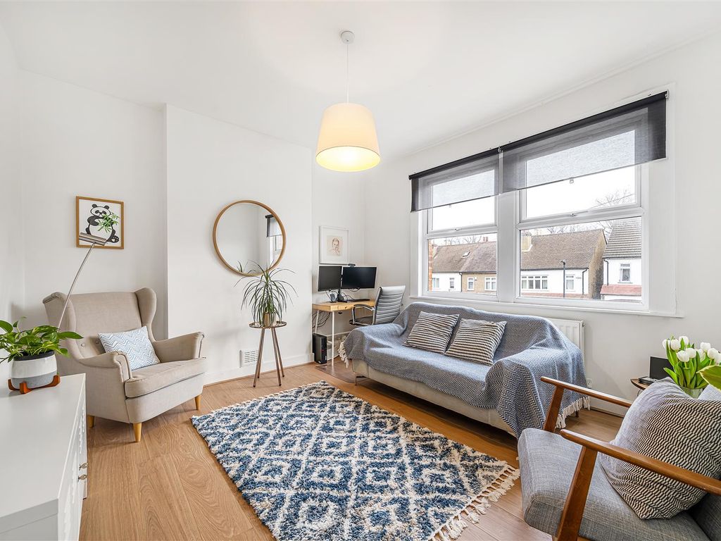 2 bed flat for sale in Auckland Hill, West Norwood SE27, £420,000