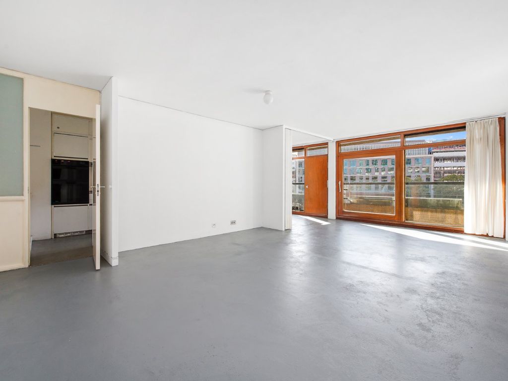 1 bed flat for sale in Barbican, London EC2Y, £775,000