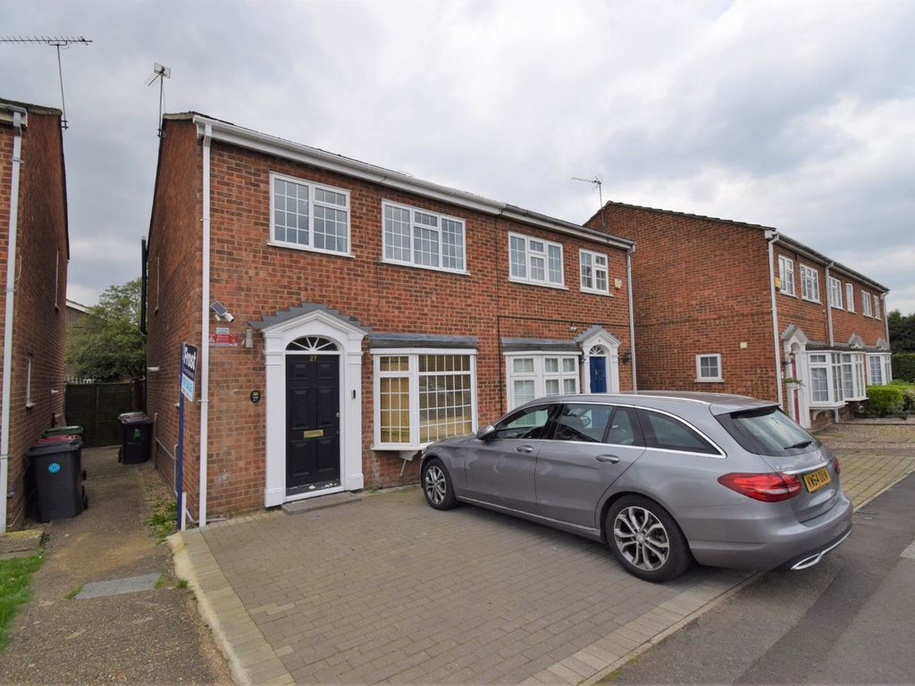 3 bed semi-detached house for sale in Cardinals Walk, Taplow, Berkshire SL6, £420,000