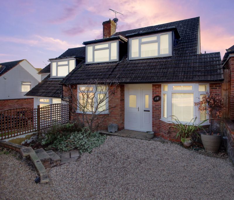 3 bed semi-detached house for sale in Cranfield Crescent, Cuffley, Potters Bar EN6, £670,000
