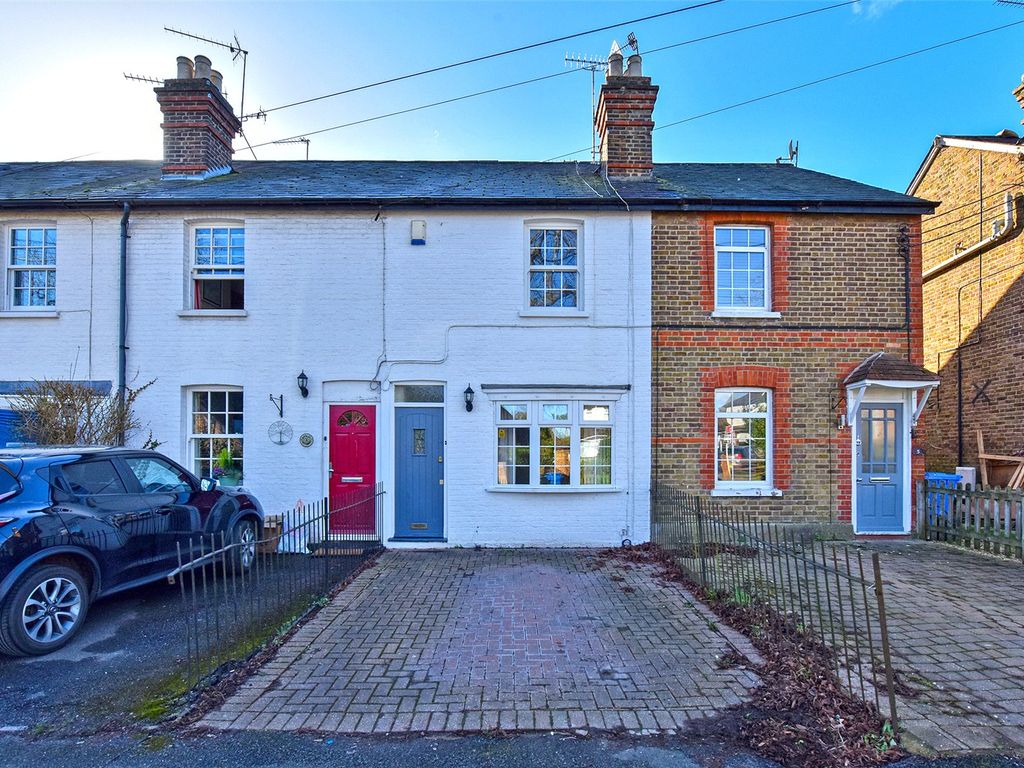 3 bed terraced house to rent in Apsley Cottages, Lower Road, Cookham, Maidenhead SL6, £2,350 pcm