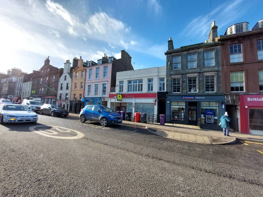 Retail premises to let in 62, High Street, Montrose DD10, £18,000 pa