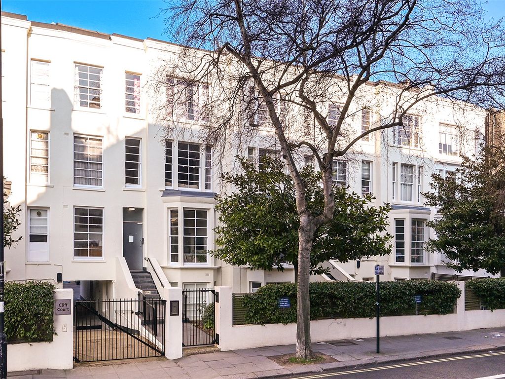 1 bed flat for sale in Cliff Court, Cliff Road, Camden, London NW1, £390,000