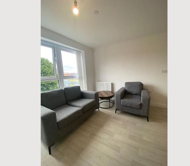 1 bed flat to rent in St. Lukes Road, Birmingham B5, £950 pcm