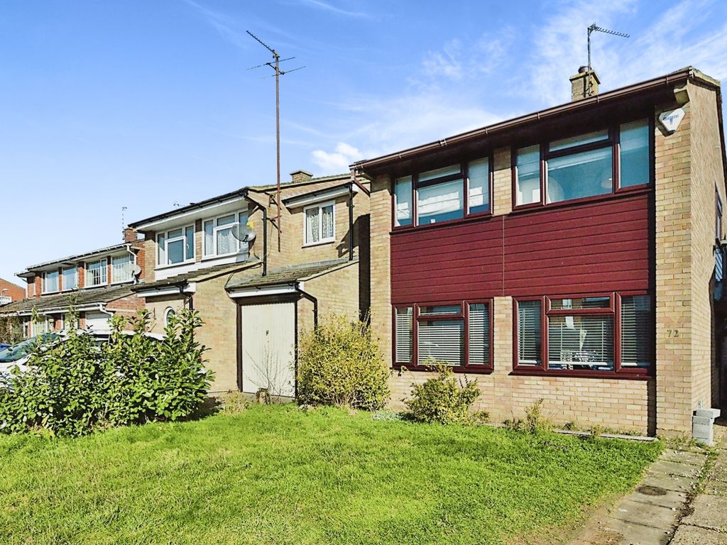 3 bed detached house for sale in High View, Deanshanger, Milton Keynes MK19, £340,000