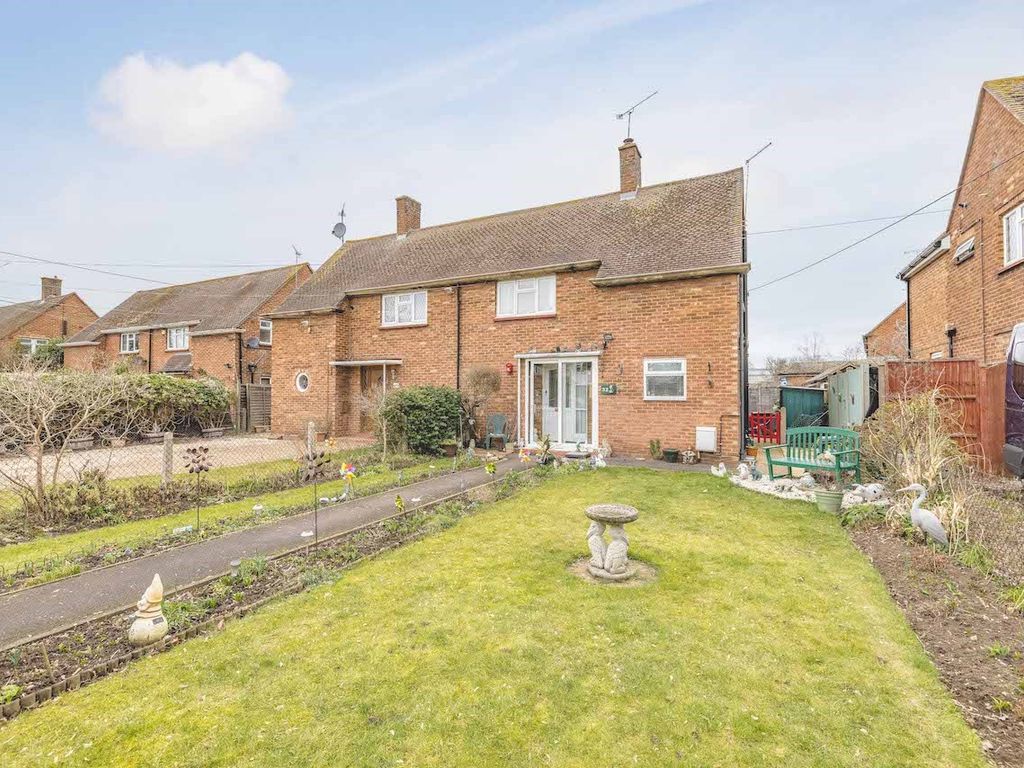 2 bed semi-detached house for sale in Harcourt Road, Dorney Reach SL6, £450,000