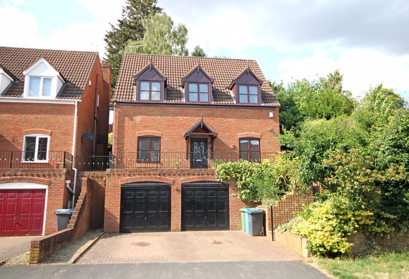4 bed detached house for sale in Stone Lane, Kinver, Stourbridge DY7, £475,000
