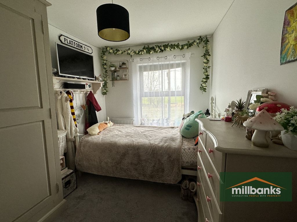 3 bed cottage for sale in Garboldisham Road, East Harling, Norwich, Norfolk NR16, £325,000